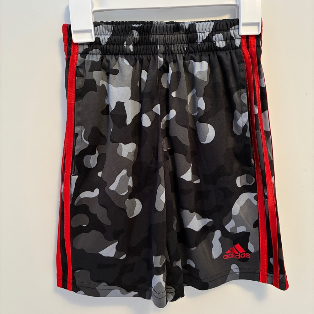 Adidas Boy's Athletic Active Shorts Black Gray Camo Size S